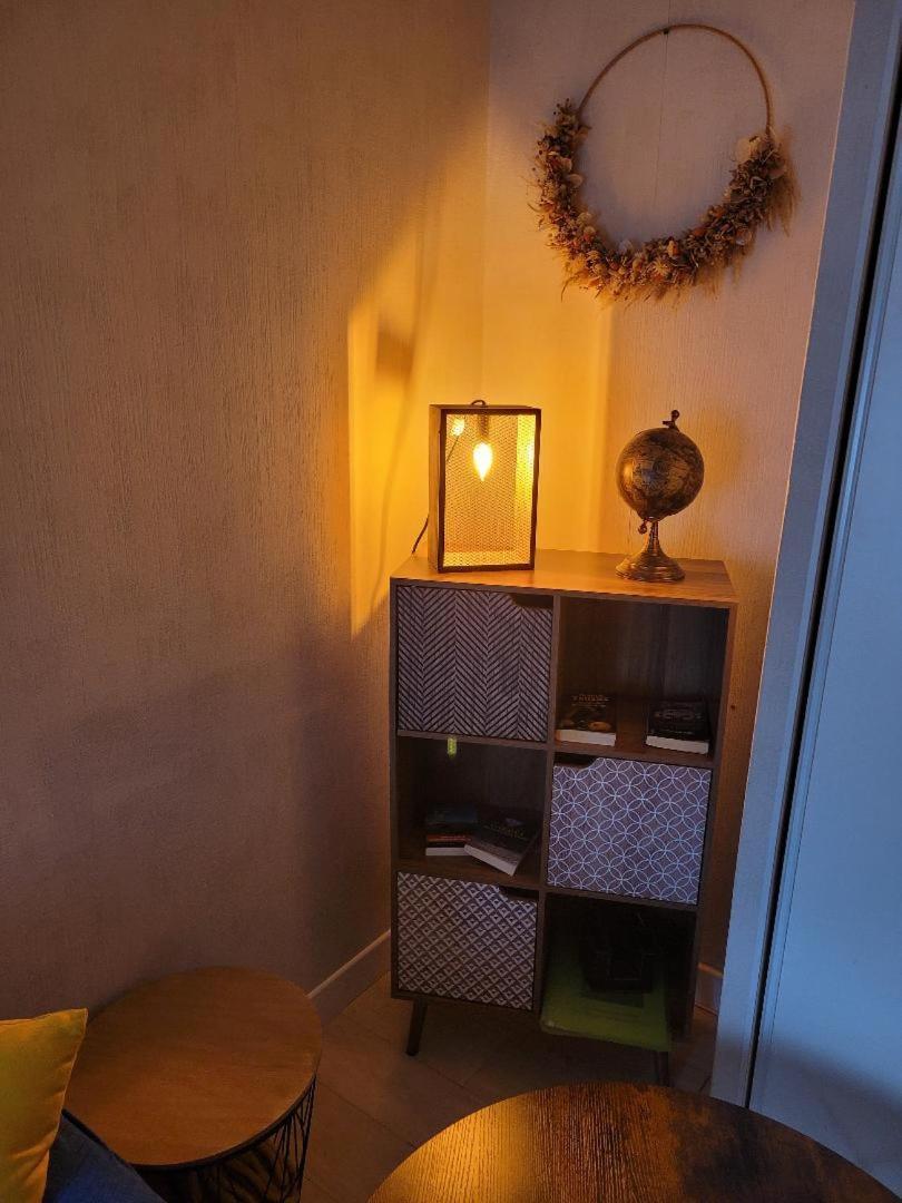 Studio Bourbon Apartment Ла Рош-Позе Екстериор снимка