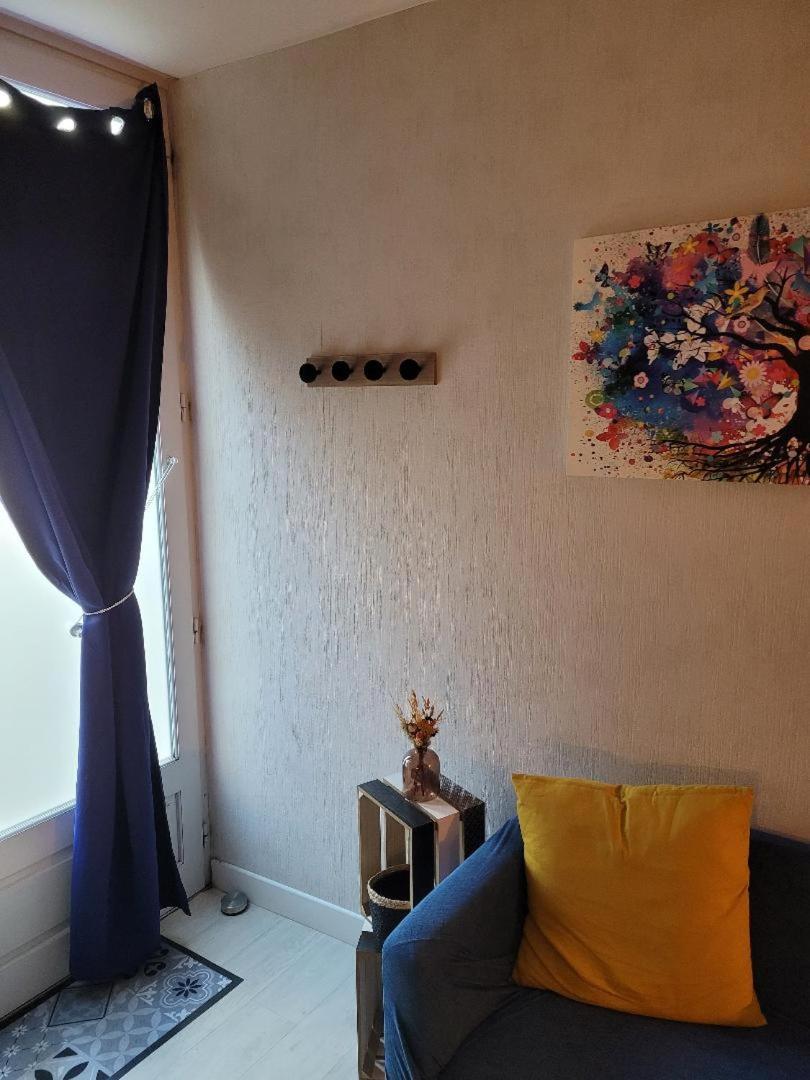 Studio Bourbon Apartment Ла Рош-Позе Екстериор снимка